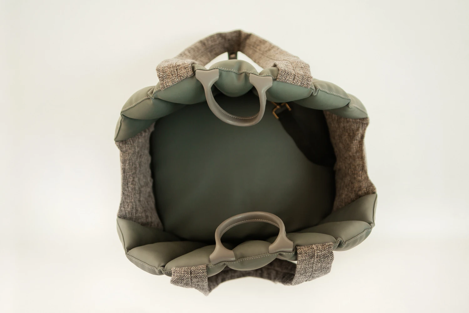 Russell Terrier Dog Carrier Car Seat for Subaru Crosstrek